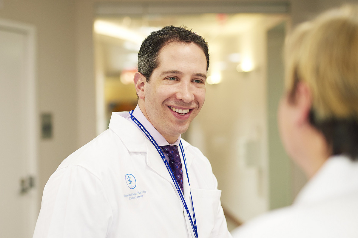Andrew Epstein, a member of our Gastrointestinal Oncology Service, studies the optimal integration of palliative medicine with cancer care. He also teaches communication skills to medical oncology fellows.